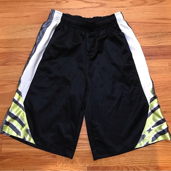 🏀NIKE Basketball Shorts - Picture 1 of 7